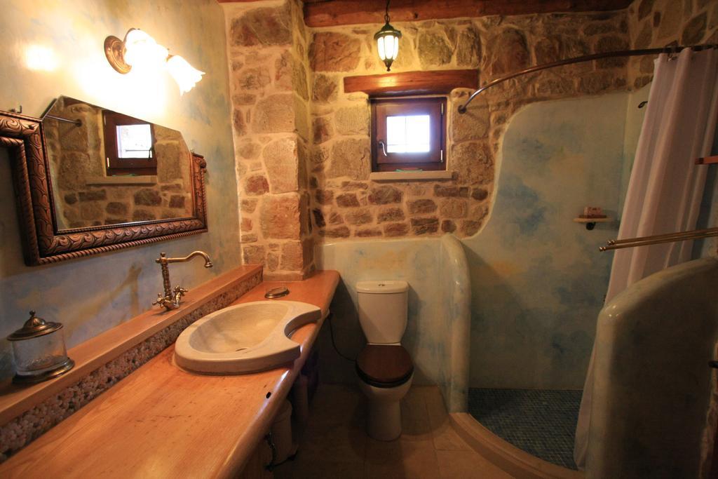 Lithos Traditional Guest Houses 크시로캄보스 외부 사진